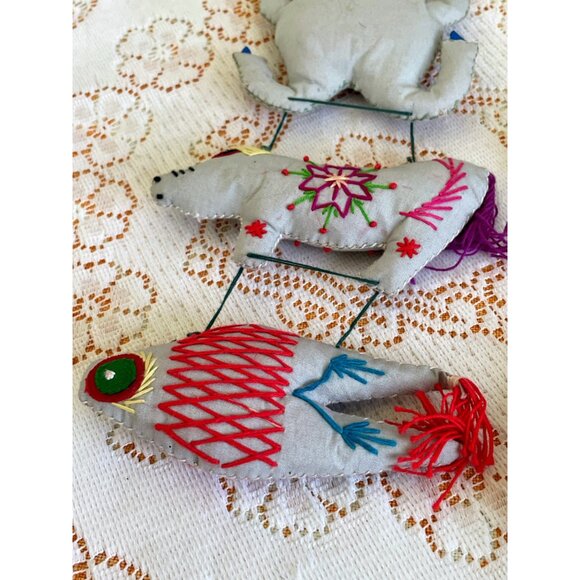 Vintage Folk Art Garland Ornaments Chinese Animals Embroidered Signs Of Zodiac - Picture 3 of 12